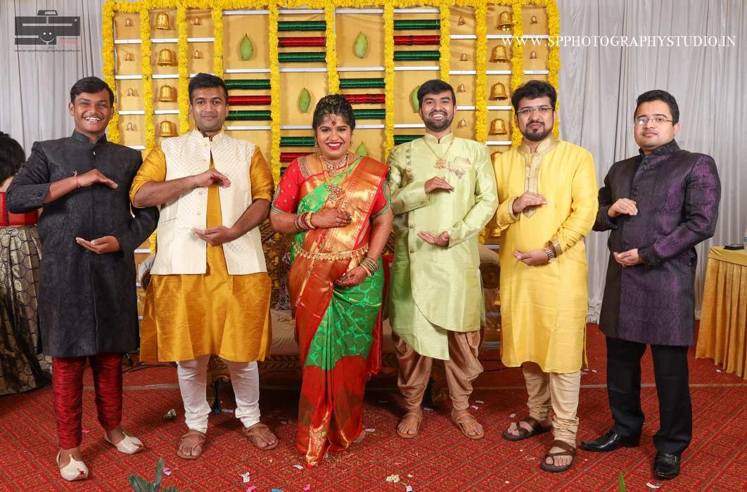 Professional Photographers In Bangalore - Photo & Video Recording Studios For Rent In Bangalore - Wedding Photographer Near Me